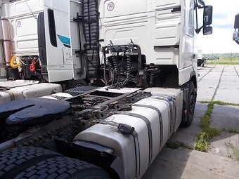 Tahač návěsů VOLVO FH - 3
