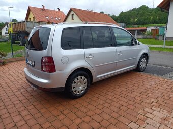 VW Touran 2007 1.9 TDi,7míst,Websto,automatické parkování - 3