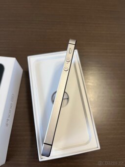 Apple iPhone SE 64GB - velmi pěkný stav-viz foto - 3