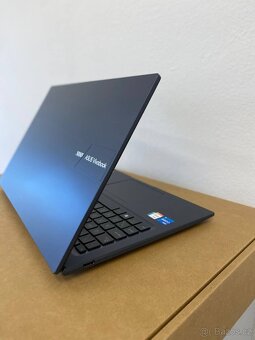 Notebook ASUS VivoBook 15 - i5/16GB/512GB/WIN 11 - 3