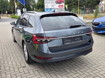 Škoda Superb III DSG STYLE MATRIX NAVI SENZORY TAŽNÉ - 3