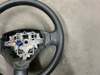 Peugeot expert - volant. Model 2012 - 3