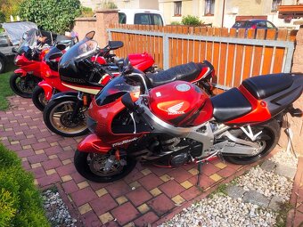 Kawasaki ER-6F, Ducati 750ss, Honda CB 750F2, CBR 900RR - 3