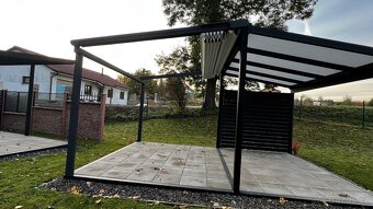 Pergola s motorem a stahovací PVC plachtou - 4×3 m - 3