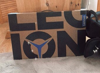 Herní notebook Lenovo Legion 5 (15ACH6H) - 3