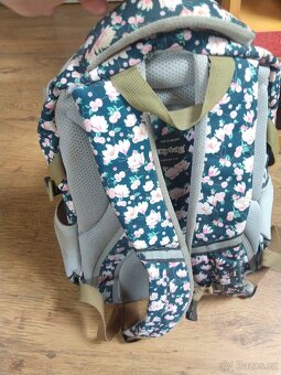 Dívčí školní batoh - 3