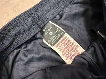 Sportovní kraťasy Nike, vel. 137-147 cm - 3