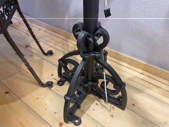 Kovaná zahradní lampa Bauer - 3