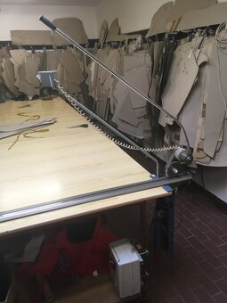 Průmyslový šicí stroj - 3