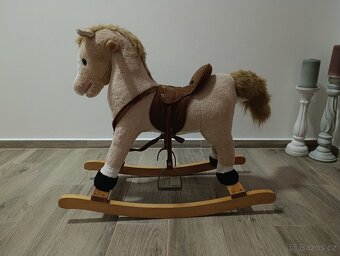 Houpací kůň - 3