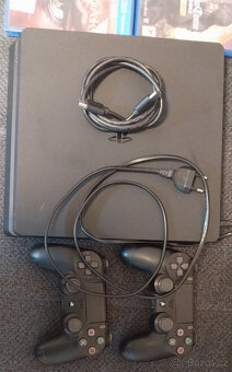 Playstation 4 (slim) + 8 her - 3