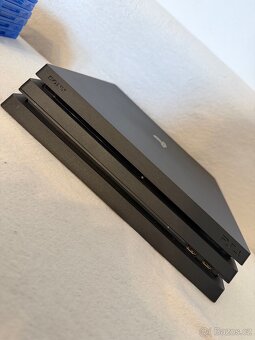 PlayStation 4 Pro 1TB - 3