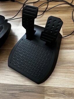 Thrustmaster Ferrari 458 Spider – volant + pedály - 3