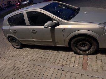 Opel astra H - 3