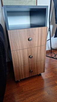 Prodám psací stůl - 3