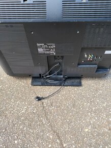 Panasonic l32c4e - 3