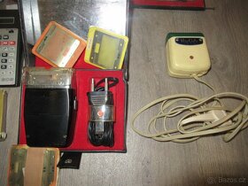 Staré mobily, kalkulačky, holící strojky - 3