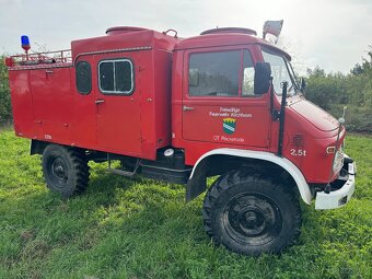 Mercedes Benz Unimog 404 - 3