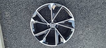 Pěkná al kola Audi S6, RS6 velikost 9 x 21“ - 3