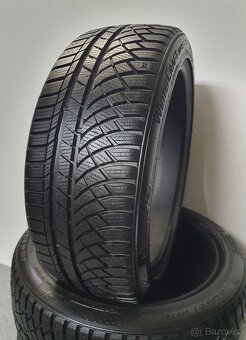 4x ZÁNOVNÍ 215/45 R18 Zimní pneu Kumho Wintercraft WP72 - 3