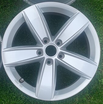Alu disky Vw, 5x112, R17, ET38, Senzory - 3