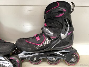 kolečkové in-line brusle RollerBlade velikost 38 stélka 24cm - 3