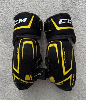 Chrániče loktů CCM Tacks JR, vel. M - 3