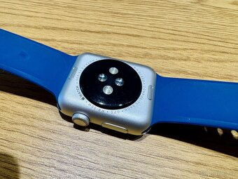 Apple Watch Series 3, 42mm GPS, nová baterie - 3