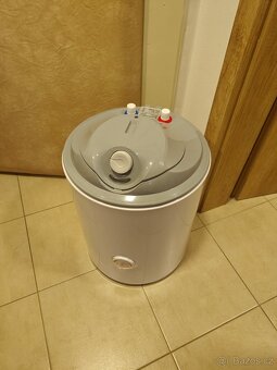 Bojler Eldom Qstyle 30l - 3