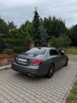 Mercedes E220d AMG – výbava, v záruce, 97tis.km - 3