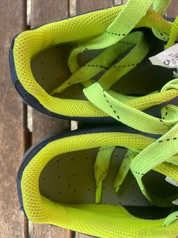 Dětské trekové boty Quechua MH100, vel 36 – pohodlné, odolné - 3