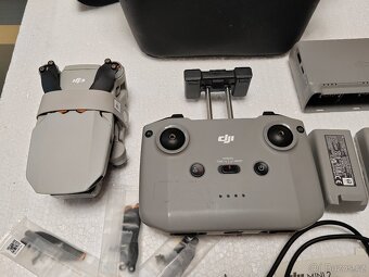 DJI Mini 2 SE Fly More Combo - 3
