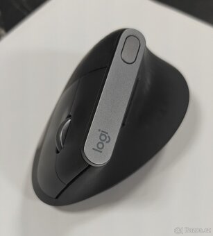 Logitech MX Vertical - 3