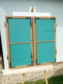 Zrcadlo ve starém okenní rámu - 3