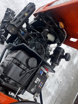 malotraktor Kubota B5000 - 3