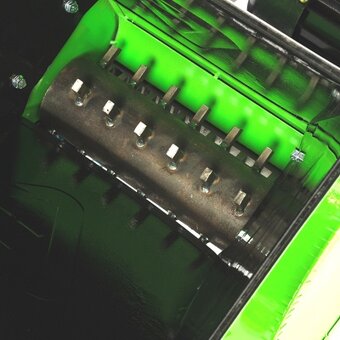 Elektrický drtič ovoce i zeleniny - 3