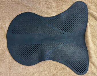 PRODÁM více věcí: - 3