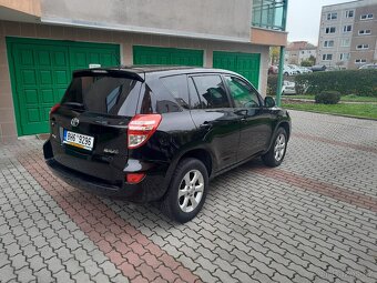 Toyota RAV-4 2,2D-4D 110KW 4x2 - 3