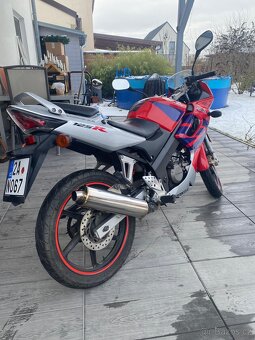 HONDA CBR 125R - 3