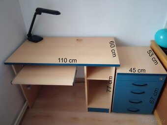 Pracovní stůl a kontejner zásuvkový - 3