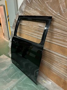 Levé posuvné dveře na V-Class - 3