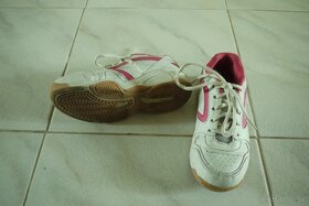 Dívčí sálové boty velikosti 31 - 3
