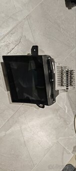 Head up display z BMW f10/11 facelift - 3