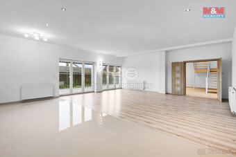Prodej rodinného domu 6+kk, 276 m², Rabakov - 3