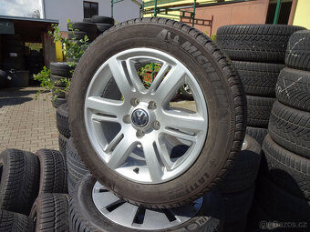 Caravelle + Transporter + Multivan - zánovní letní alu 17" - 3