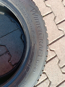2x KUMHO WinterCraft WP51 185/60 R15 88T - 3
