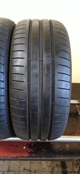 Dunlop 195/50 R15 82H 1x5-5,5mm; 1x4,5-5mm - 3