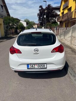 Opel Astra J - 3