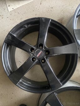 Kola Dezent R19, 5x112 - 3
