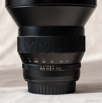 Carl Zeiss 2,8/15 Distagon ZE (pro Canon EF) - 3